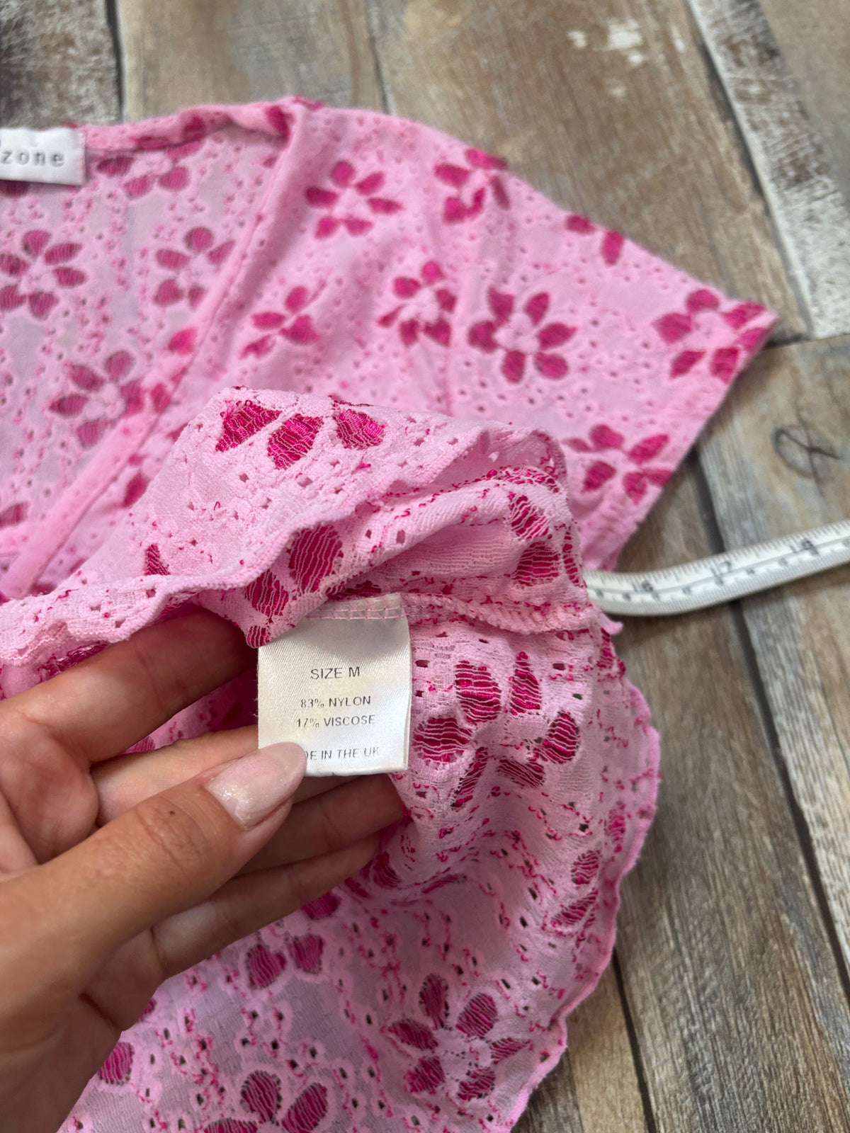 pink layered short sleeve top cropped floral size M