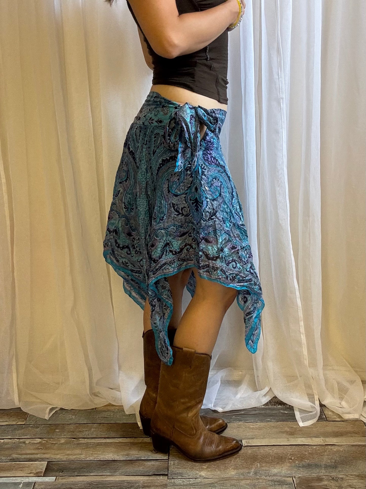 silk midi skirt hanky hem beaded tie side blue paisley size 10