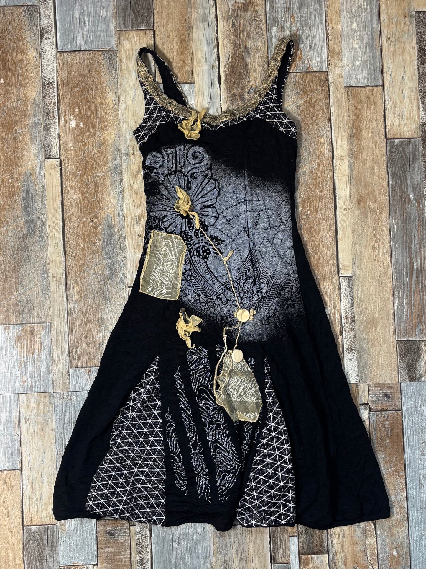 Save the Queen midi dress black mesh size S